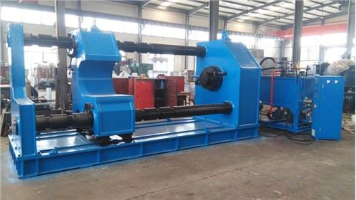 Machine dédiée au démontage des roues de train